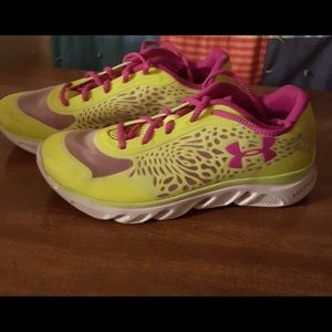💎🆕EUC Underarmour Athletic shoes
